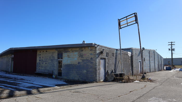 Gratiot Lanes - Feb 11 2023 Photo (newer photo)